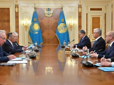 Тоқаев Лавровты қабылдады: Путиннің сапары мен Ресеймен қарым-қатынас талқыланды