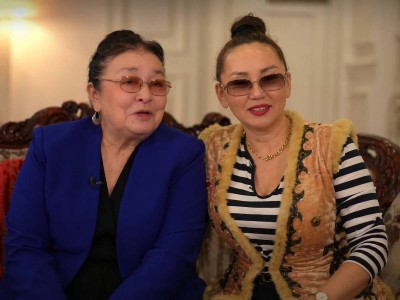 Қамзолды Баян Алагөзоваға актрисаның өзі сыйлады ма: Меруерт Өтекешова пікір білдірді