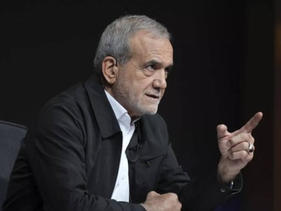 Иран президенті Парсы шығанағындағы шиеленісті ушықтырғаны үшін әскерилерді сынға алды