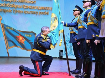 Тоқаев Отан қорғаушыларды құттықтады