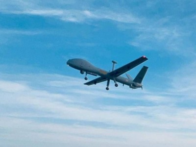 Латвияның қорғаныс министрі елдің әуе кеңістігіне украиналық дрондардың кіруіне байланысты қызметінен кетті