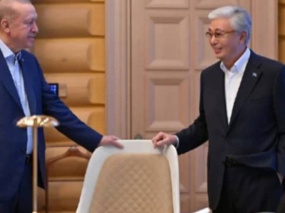 Тоқаев Түркия Президенті Режеп Тайип Ердоғанмен өткен кездесуден фотосурет жариялады