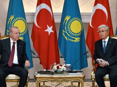 Мемлекет басшысы Түркия Президентімен шағын құрамда келіссөз жүргізді