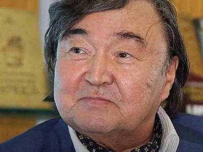 Қазақ руханиятының алыбы Олжас Сүлейменов 90 жасқа толды