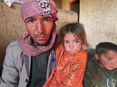 "Бір қызымды сатсам, қалған балаларым аман қалады": Ауғанстандағы жан ауыртар жағдай