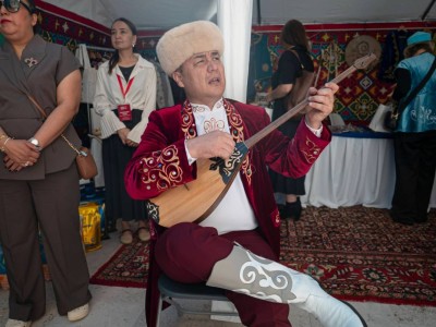 Парижде Еуропа қазақтарының басқосуы өтіп жатыр
