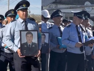 Жол апатынан көз жұмған полицейлер жер қойнына тапсырылды