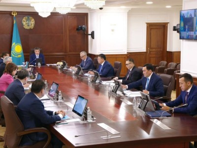Бектенов «Самұрық-Энерго» басшысы Қайрат Мақсұтовтың жұмысын сынға алды