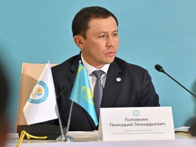 Геннадий Головкин Украинаның қара тізіміне енді