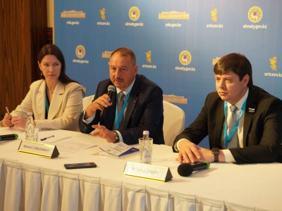 Ресейлік бақылаушылар: Қазақстандағы сайлау ашық өтіп жатыр, заң бұзушылықтар байқалмады