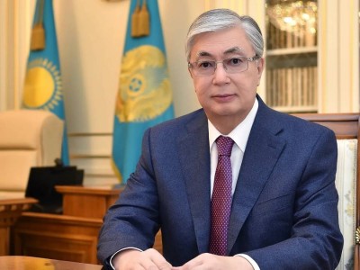 Тоқаев мұғалімдердерді қағазбастылықтан босатып, аттестациядан өту талабын жеңілдетуді тапсырды