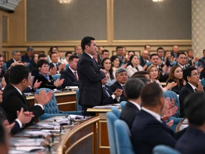 Құрылтай төрағалығына ұсынылған Айбек Дәдебай кім?