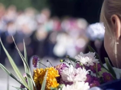 Қазақстанда 1 қыркүйекте мұғалімге гүл сыйлауға рұқсат етілмейді