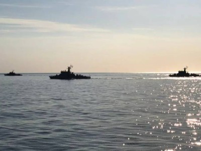 Қазақстан Халық кеңесінің мүшелері қаза тапқан әскери қызметшілердің отбасыларына қаржылай көмек көрсетілетінін мәлімдеді
