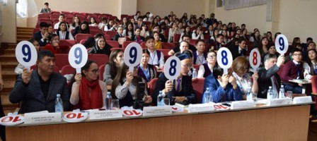 Болашақ журналистер Қарағандыда бақ сынасты.