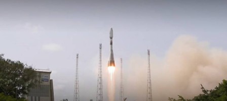 Бүкіл әлемді интернетпен қамтитын жер серігі ұшырылды (видео).