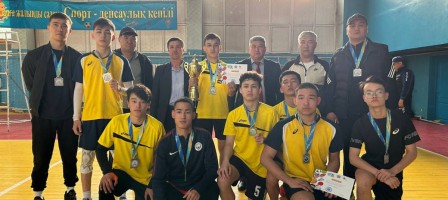 Алматыда оқушылар арасында волеболдан жарыс өтті.