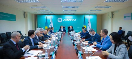 «Amanat» партиясы «Алтын домбыра»-дан бөлек «Бабалар аманаты» айтысын ұйымдастыруды ұсынды.
