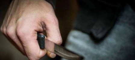 Күйеу баласының жүрегіне пышақ тығып өлтірді деген күдікпен ұсталды.