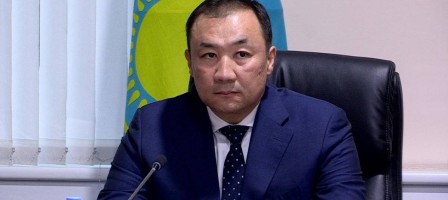 Шымкент қаласының әкімі: Два вопросты Елбасы қазақша айтты, екі вопросты орысша айтты (видео).