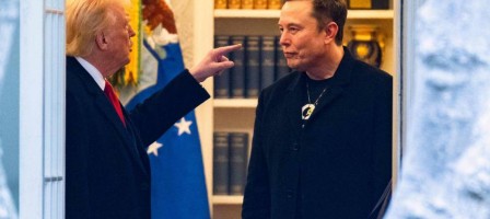 Трамп Маскты адамзат тарихындағы ең көп субсидия алған адам деді.