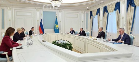 Қазақстан мен Словения президенттері кеңейтілген құрамда келіссөз жүргізді.