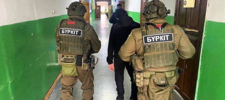 Абай облысында қала тұрғынын бопсалаған ер адам ұсталды.