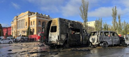 Қырым көпіріндегі жарылыстан кейін Киевтің орталығы зымыранмен атқыланды.
