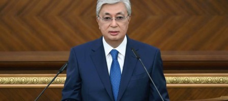 Тоқаев: Біз популистердің жетегінде кетпей, қазақша-орысша жақсы білетін балаларды тәрбиелеуіміз керек.