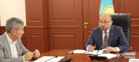 Ақан Сатаев Қазақфильмнен кетті.