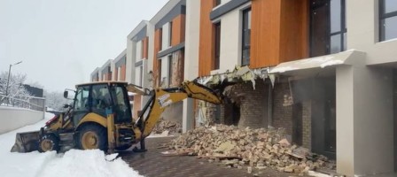 Алматыда «Мечта» тұрғын үй кешенін сүру жұмыстары жүріп жатыр.