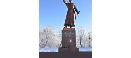 Ақмола облысында Абылай ханға ескертіш қойылды.
