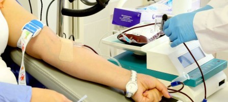 Алматыда қан құйылған үш науқас ВИЧ инфекциясын жұқтырды.