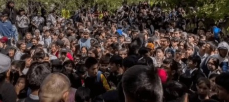 Тегін донер таратқан кәсіпкердің басы бәлеге қалды.