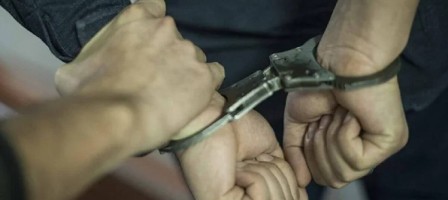 «Алтын орда» базарында саудагерлерден заңсыз ақша жинаған полицейлер сотталды.