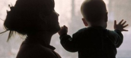 Шет елдіктер енді Қазақстаннан агенттіктер арқылы ғана бала асырап ала алады.