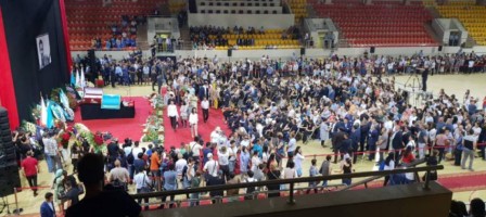 Халық Денис Тенмен қоштасуға толассыз ағылып жатыр (видео).