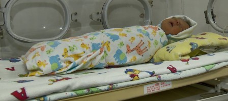 Туғанына бір ай да болмаған сәбиді жерасты өткеліне тастап кеткен.