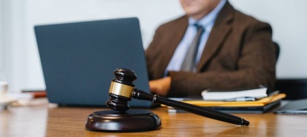 Орал әкіміне сот шешімін орындамағаны үшін айыппұл салынды.