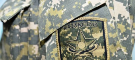 Семейде рота командирі сарбаздардың атынан несие рәсімдеген.