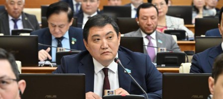 Бақытжан Базарбек Тоқаевтан Марат Сұлтанғазиевті қызметінен босатуын сұрады