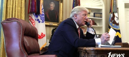 Трамп Аляскадағы саммиттен кейін Зеленскиймен телефон арқылы сөйлесті