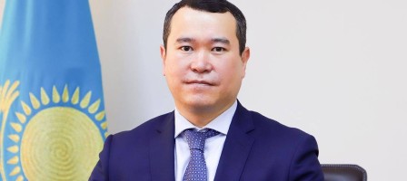 Берік Нажмиденов Жоғарғы сот судьясы қызметінен босатылды