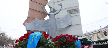 Алматыда Желтоқсан құрбандарына тағзым жасалды