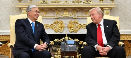 Трамп Қазақстанға келеді: Тоқаев АҚШ президентімен телефон арқылы сөйлесті