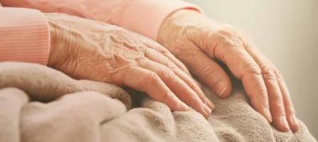 Бәрі өлді деп ойлаған 103 жастағы әже өзінің жаназасында тіріліп, той жасаған (ФОТО)