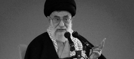 Әли Хаменейдің отбасы қаза тапты: Ирандағы жағдай күрт нашарлады