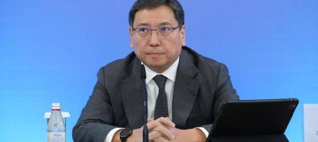 Ерболат Досаев Президент әкімшілігіндегі лауазымынан босатылды