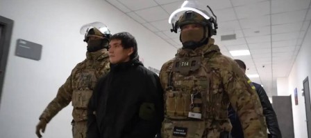 Атырау облысындағы қанды қылмыс: Күдікті өмір бойына сотталуы мүмкін