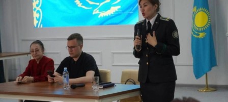 Астаналық зейнеткерлерге интернет-алаяқтардан қорғану жолдары түсіндірілді
